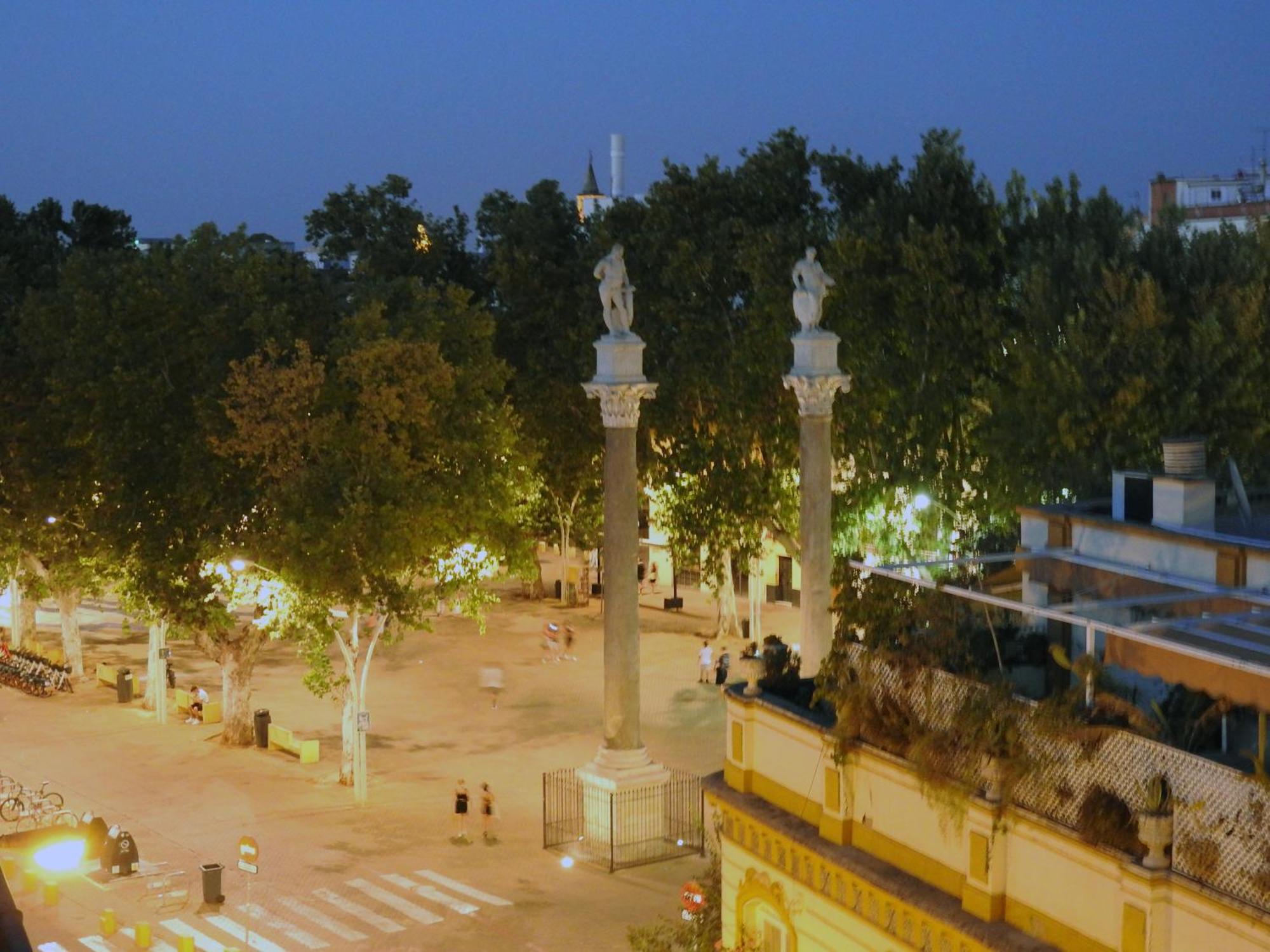 Apartamento En Sevilla Centro Con Vistas A La Plaza Alameda De Hercules - Hasta 7 Personas Екстериор снимка